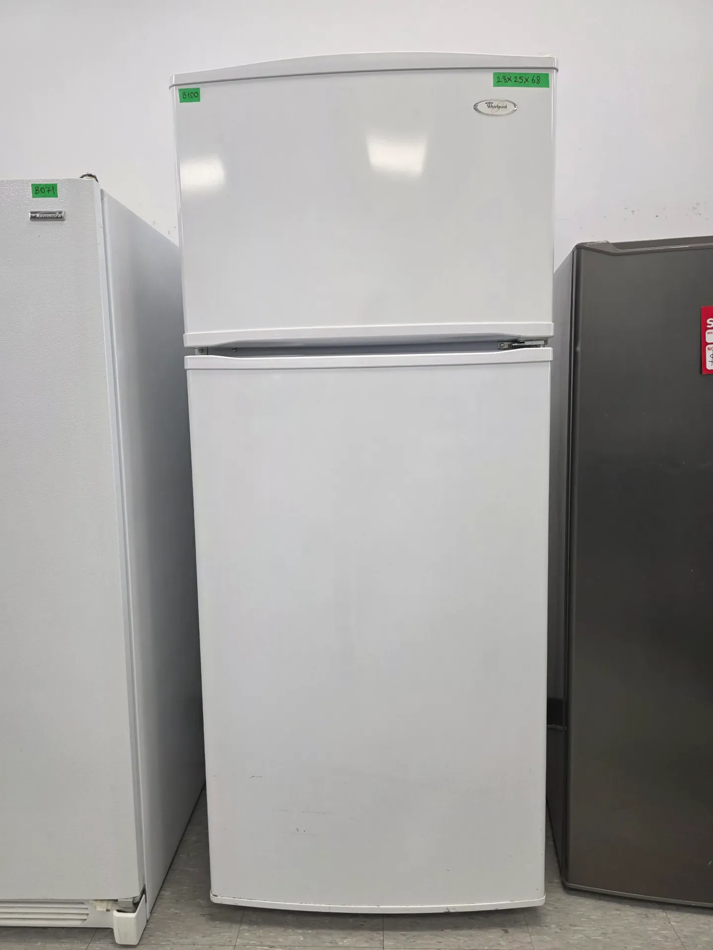 Whirlpool 28" Top Freezer Refrigerator-ER8MHKXRQ01