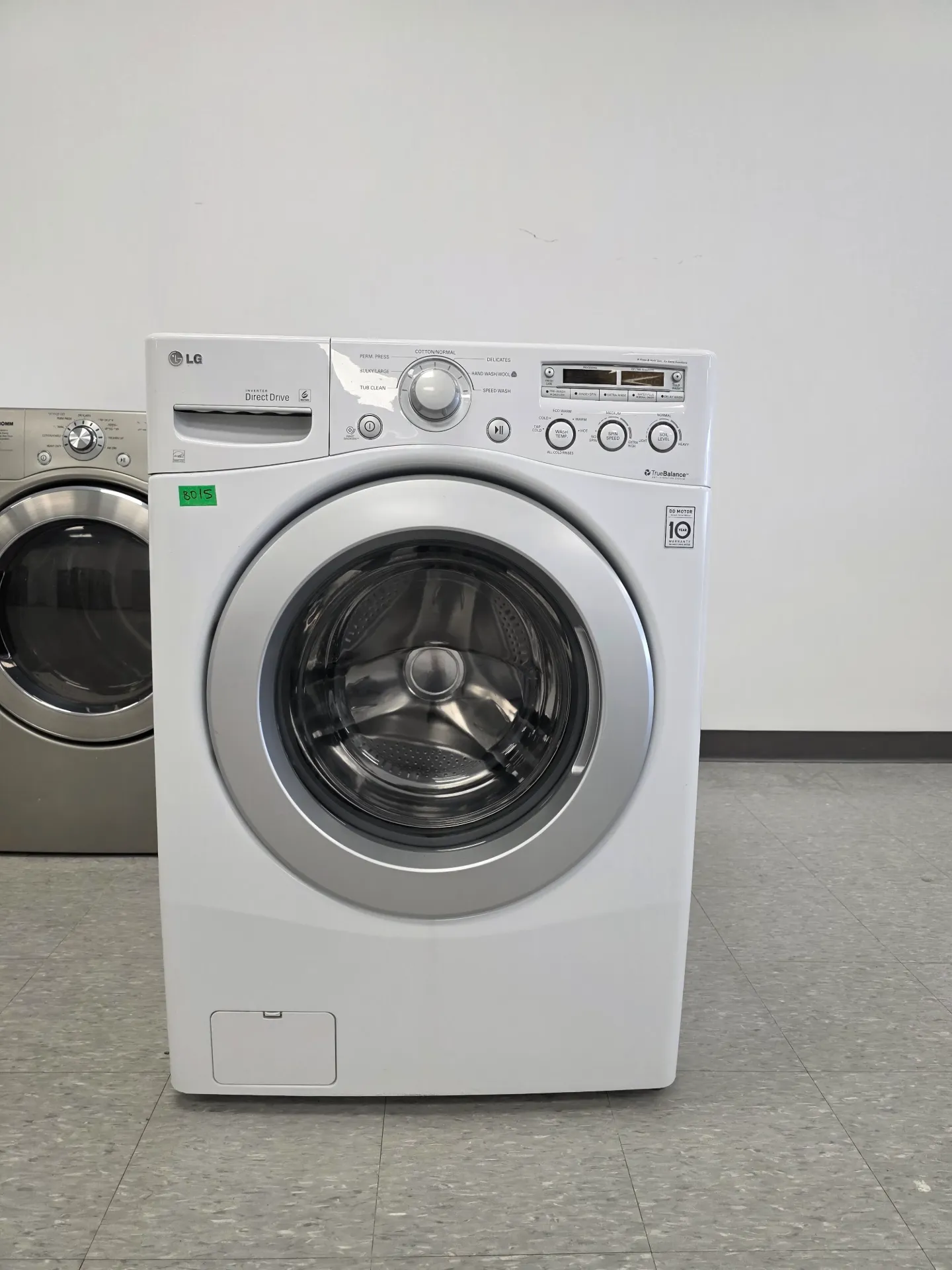 [B015] LG 27" Front Load Washer-WM2250CW