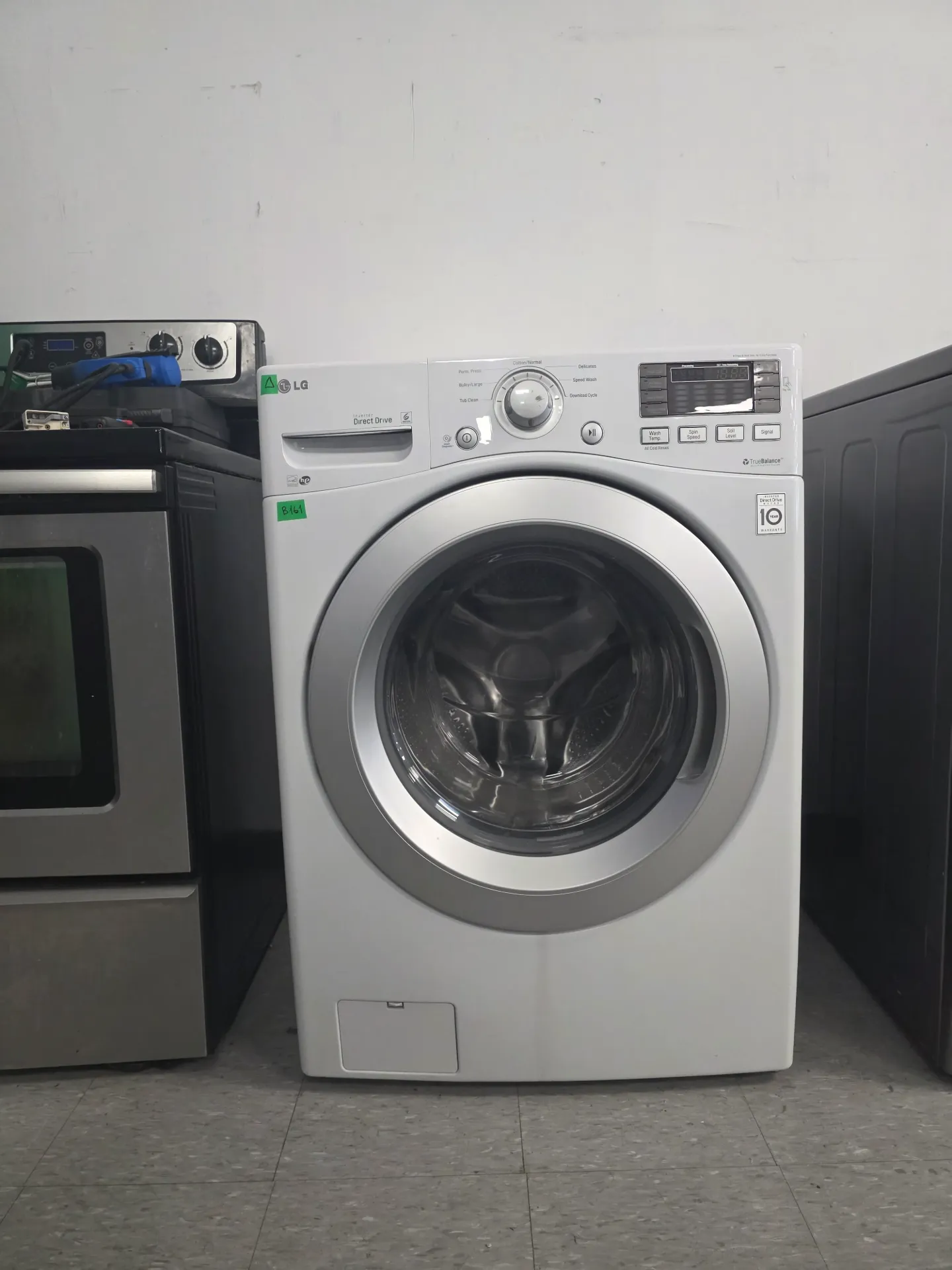 LG 27" Front Load Washer-WM3170CW
