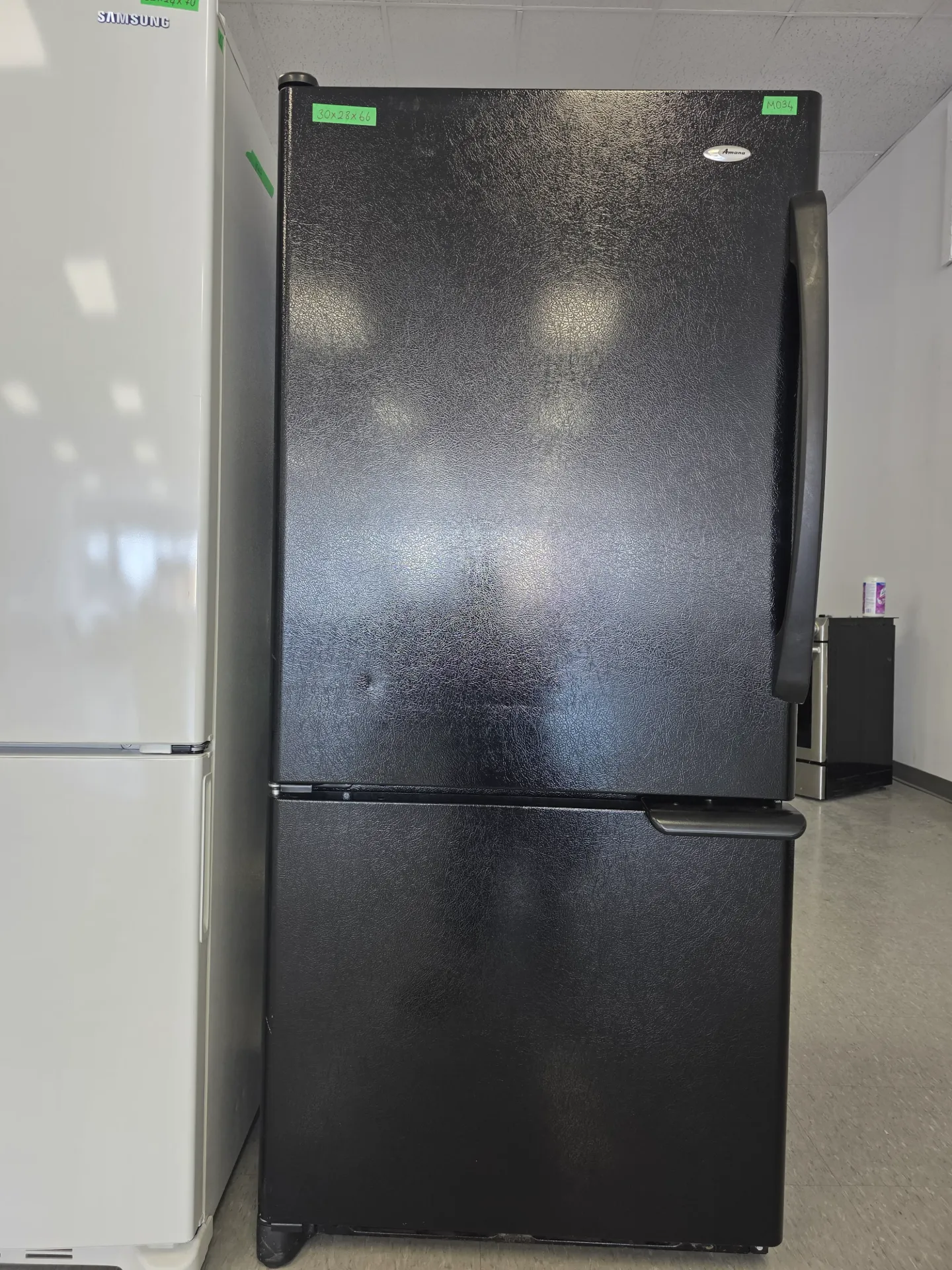 Amana 30" Bottom Freezer Refrigerator-ABB192ZDEB