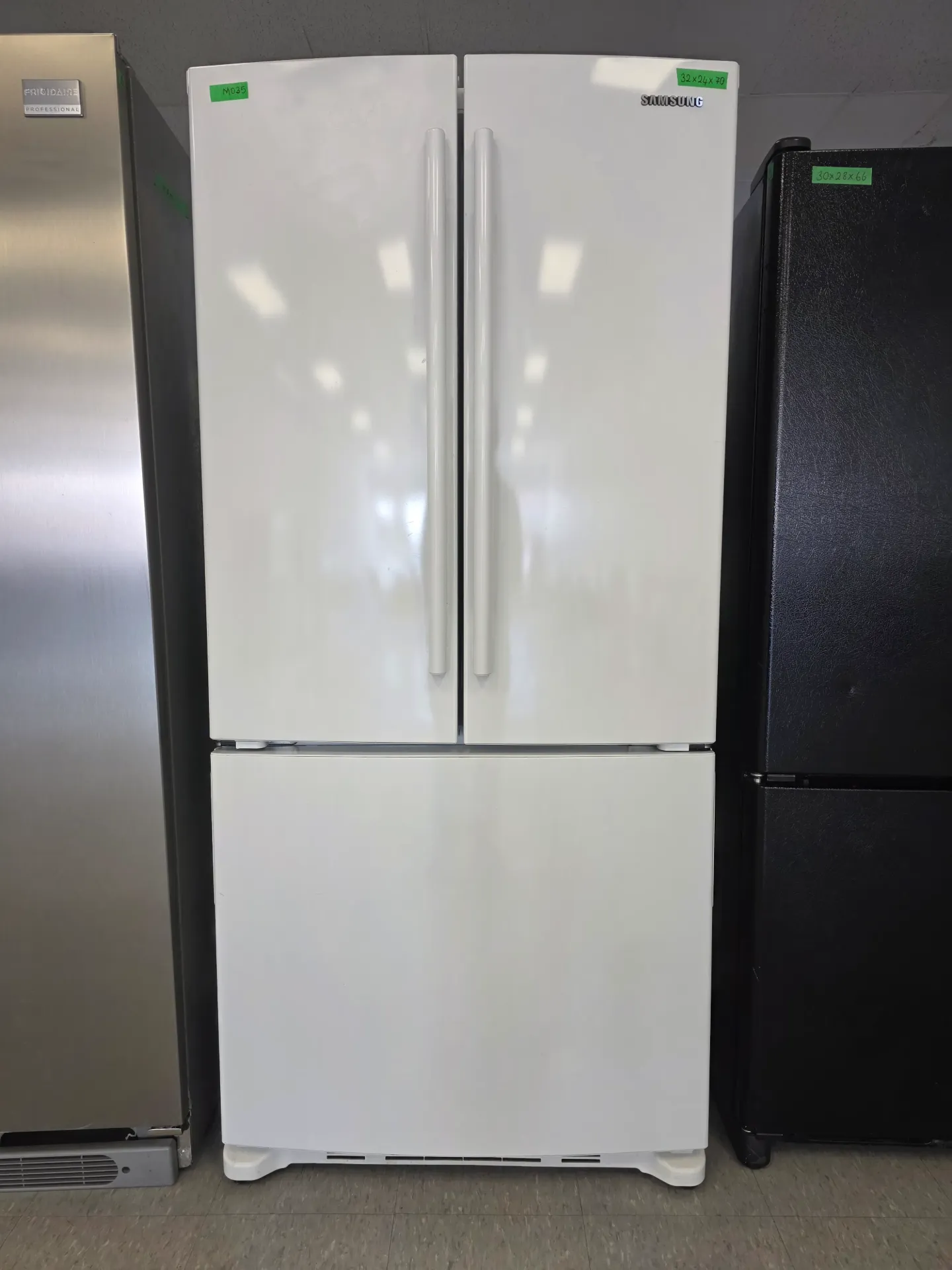 Samsung 32" French Door Fridge-RF195ABWP