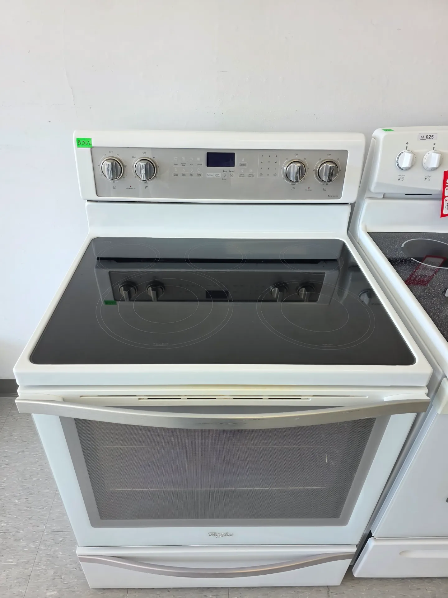Whirlpool 30" Glass Top Range-YWFE745H0FH1