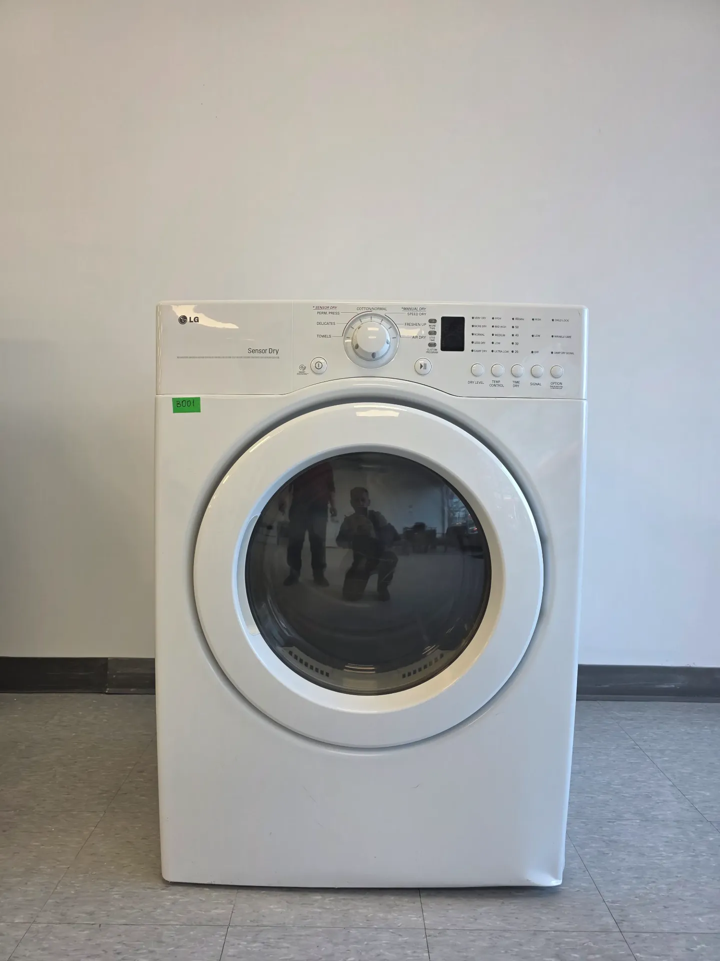 [B001] LG 27" Front Load Dryer